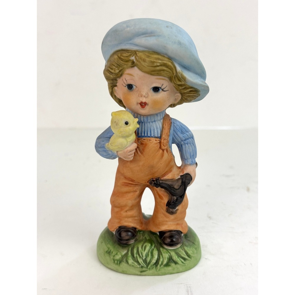Vintage Royal Crown 5013 Boy Chick Slingshot Porcelain Figurine 5"